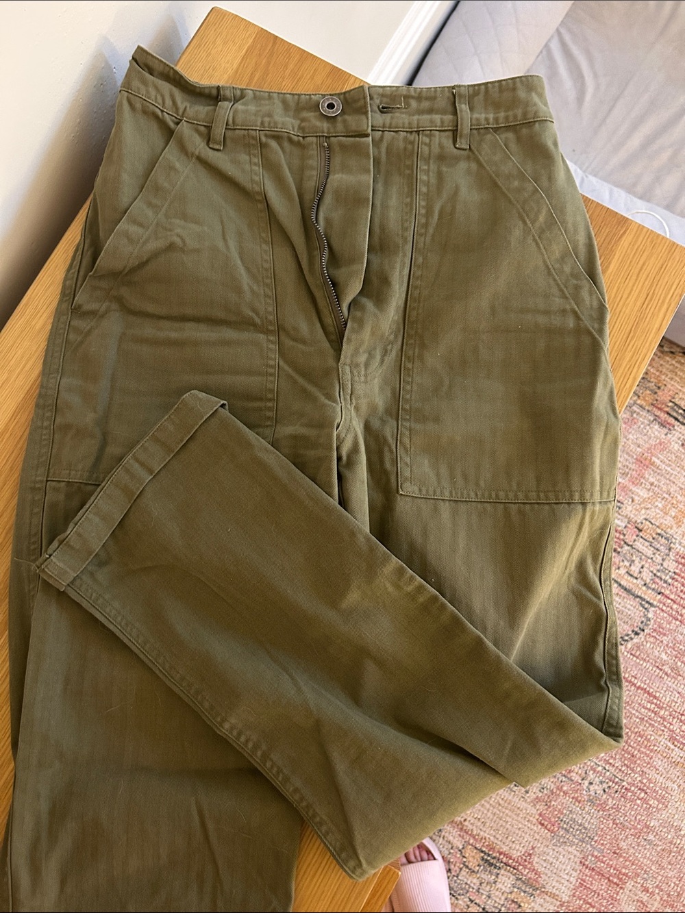 High-Rise Ankle Utility Pants in Olive